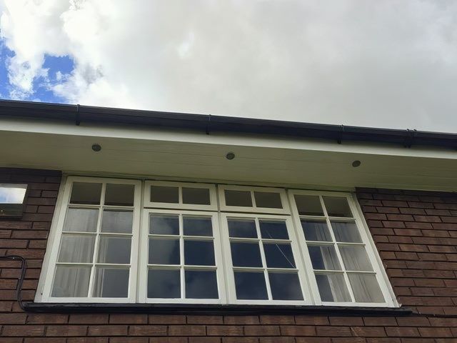 gutter-cleaning (14)-kireth-ai